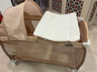 Cuna de viaje / Parque infantil con cambiador