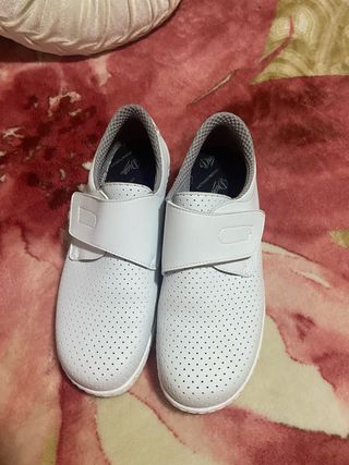 Zuecos Dian Talla 40 Blancos