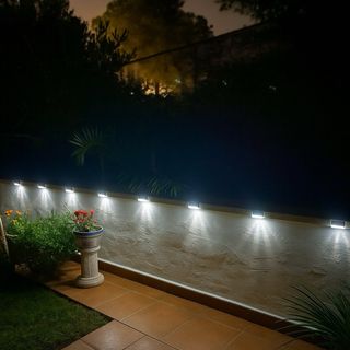 Kit 2 Farolas Solares + 8 Luces Solares LED.