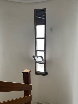 Ventanas y puertas de aluminio color bronce