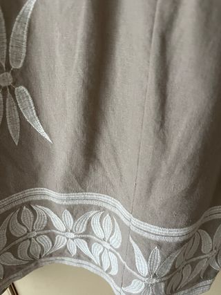 Vestido ZARA beige con bordados