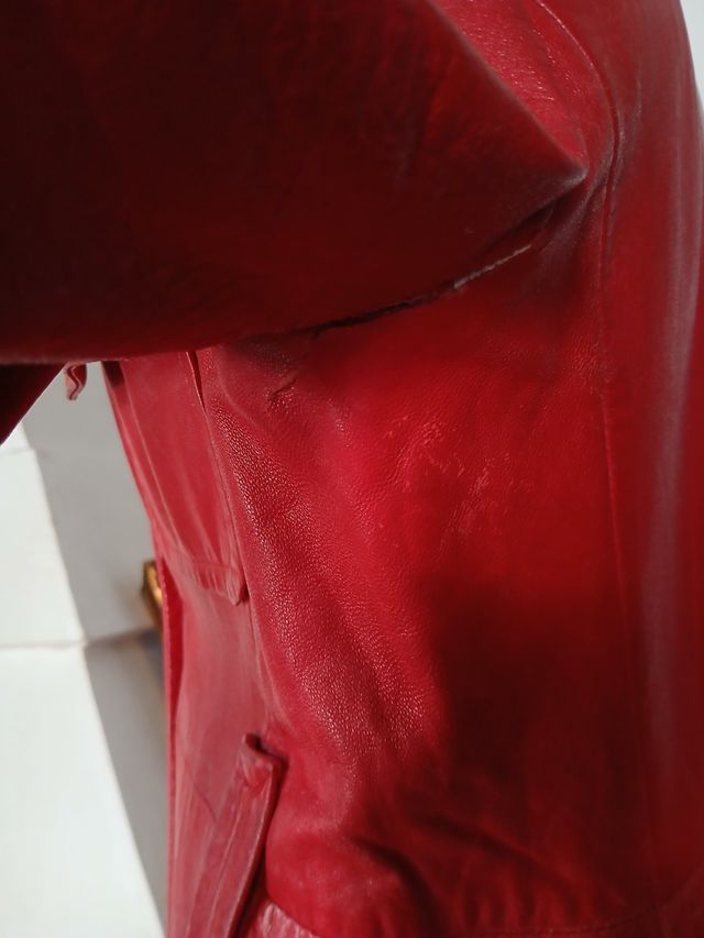 Abrigo de cuero rojo vintage años 70