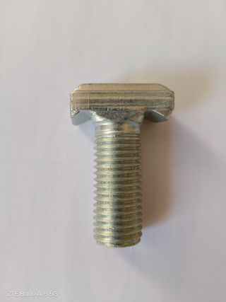 Tornillos y tuercas HALFEN-DEHA cabeza gancho