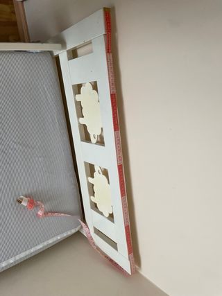 Cama infantil pequeña marca IKEA
