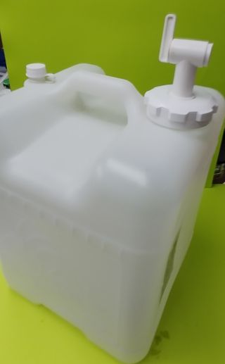 Bidón agua 26L con grifo NUEVO A ESTRENAR