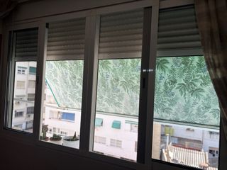 Ventanal aluminio, 4 hojas .