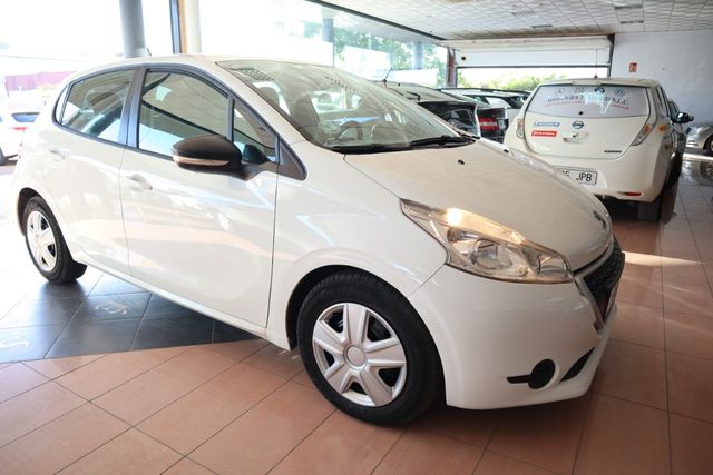 Peugeot 208 2016