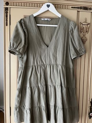 Vestido Zara volantes verde oliva Talla XS