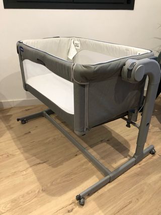 Cuna Chicco Next2Me Magic - Como nueva