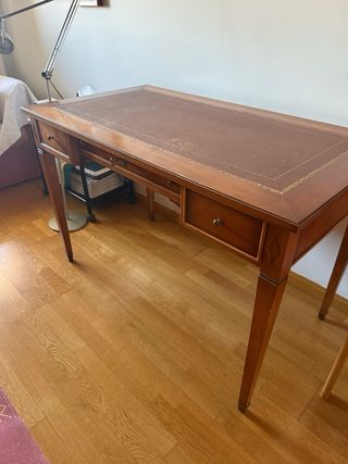 Mesa de despacho clásica cuero 120x66x78