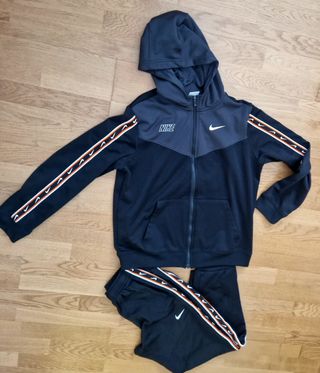 Conjunto deportivo Nike Dri-Fit