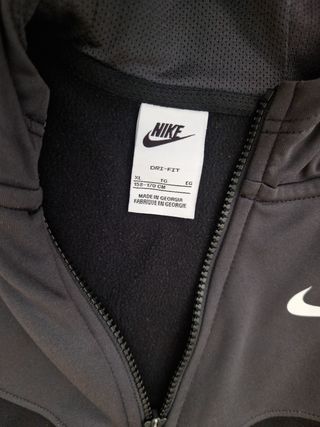 Conjunto deportivo Nike Dri-Fit
