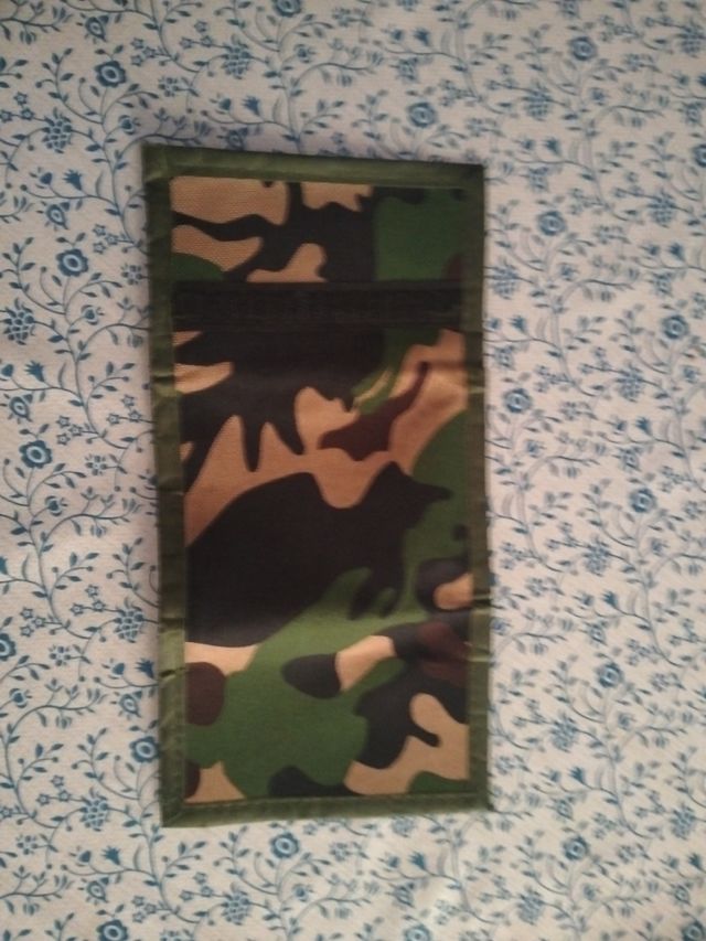 Cartera estilo militar