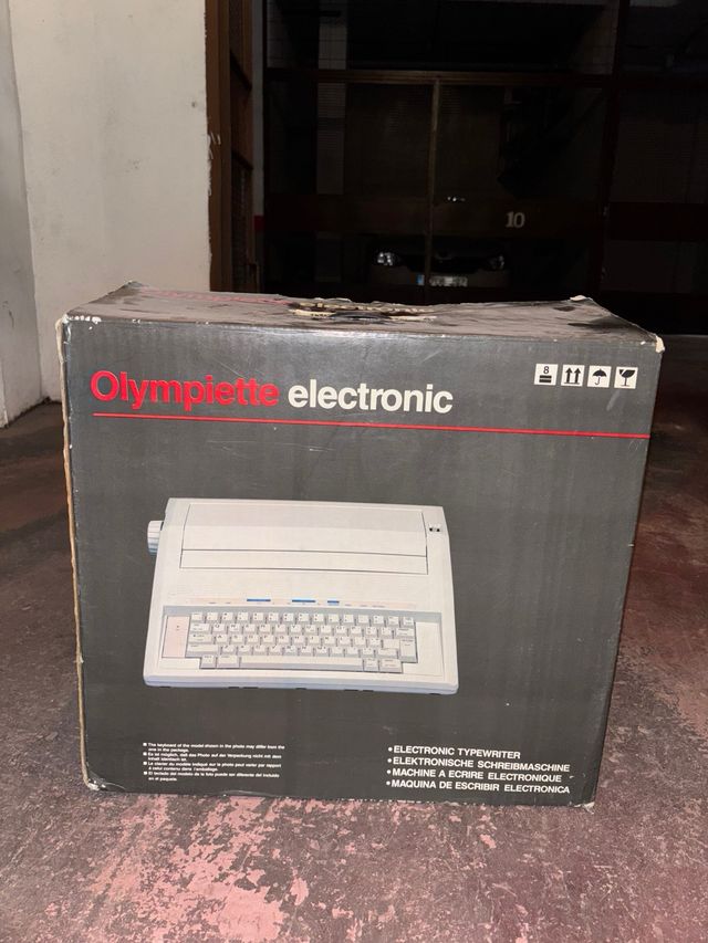 Máquina de escribir Olympiette Electronic
