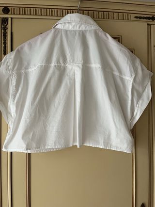 Blusa corta Zara blanca