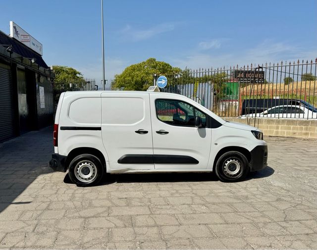 PEUGEOT Partner 1.5BlueHDI 600kg 75 CV 