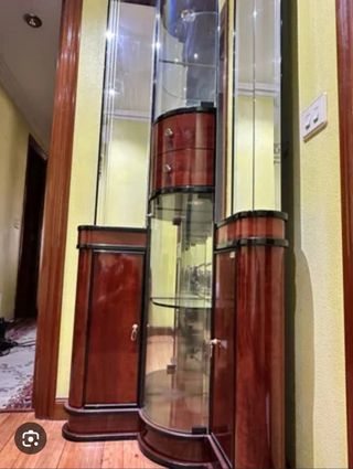 Mueble mini Bar Vitrina Cristal y Cuero
