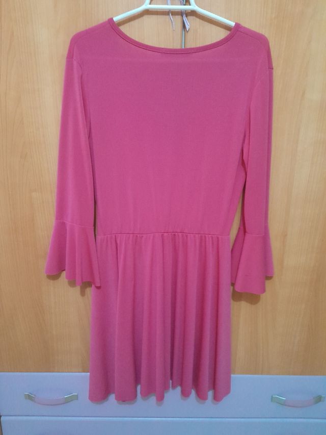 Vestido rosa fiesta manga acampanada