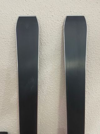 Esquís Rossignol 177 cm con palos y funda