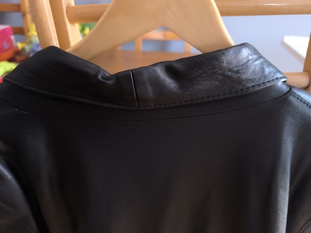 Chaquetón de piel tres cuartos