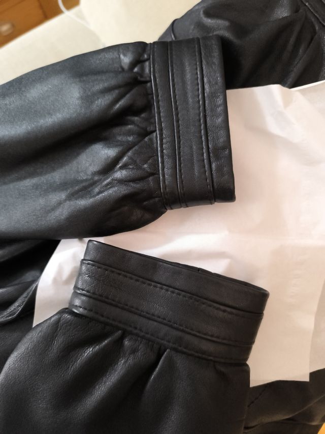 Chaquetón de piel tres cuartos