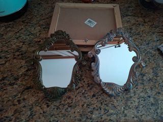 2 specchi da parete decorativi