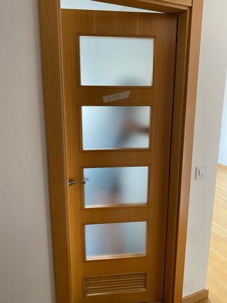 Puerta roble cocina con cristales
