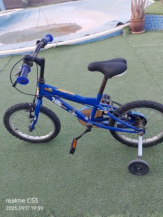 Bicicleta infantil azul