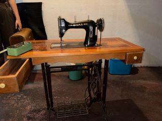 Máquina de coser Sigma antigua