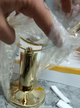 Espejo de tocador dorado