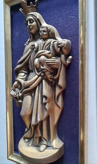 Virgen de Bronce con Niño