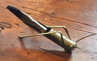 Cavalletta porta penna/sigaro in ottone