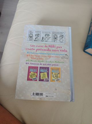 Diario de Nikki 7 - Una famosa con poco estilo:...