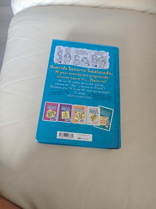 Diario de Nikki 7 - Una famosa con poco estilo:...