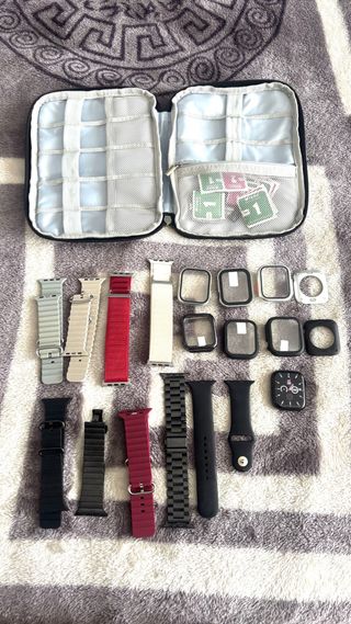 Apple Watch series 8 45mm + pack correas (98% bat)