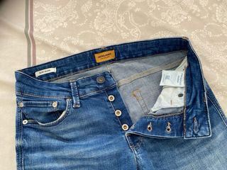 Pantalón Jack & Jones Slim Glenn 28-32
cintura 28 