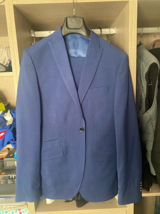 Traje azul