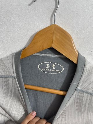 ¡OFERTA! Talla L Camiseta Under Armour Manga Larga