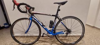 Bicicleta de carretera azul SPEEDROM