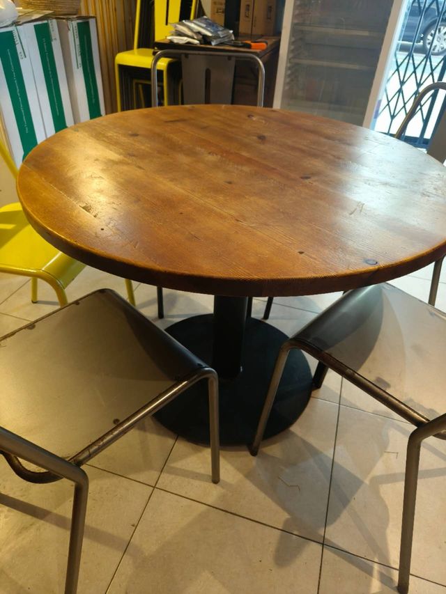 Mesa redonda madera y metal