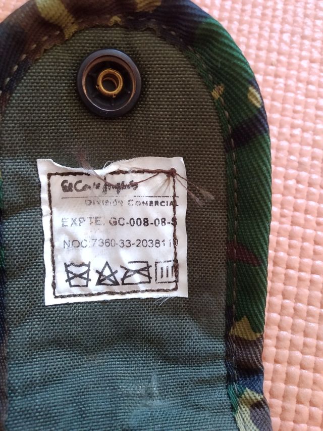 Navaja militar multiusos con cubiertos