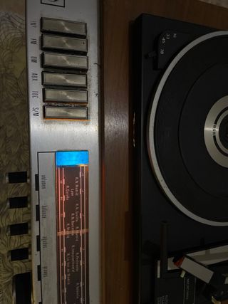 Tocadiscos GE Plata y Marrón