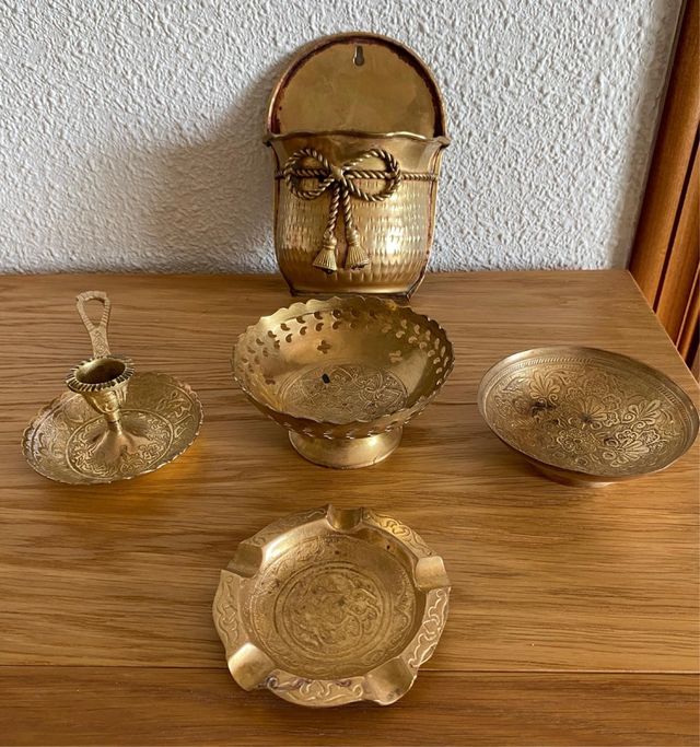 Piezas de bronce marroquíes artesanales