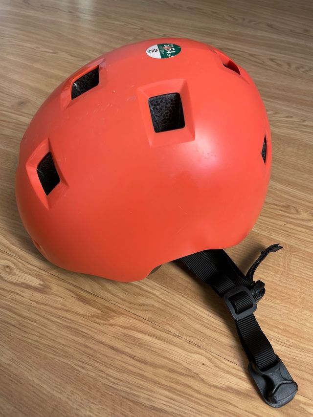 Casco Btwin para niños