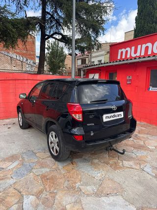 Toyota Rav4 2.0 VVT-I Advance 4x4