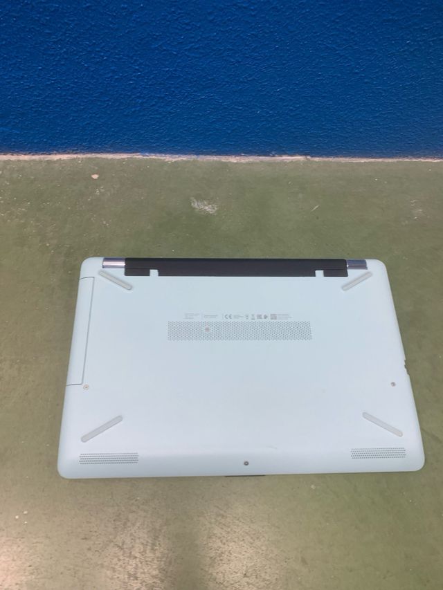 Lote de portátiles antiguos y multifuncion