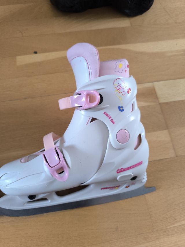 Patines de hielo infantiles blancos y rosas