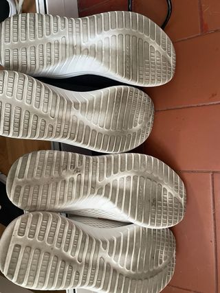 Botines Skechers Negros y Blancos