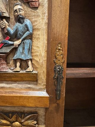 Mueble rústico tallado madera maciza