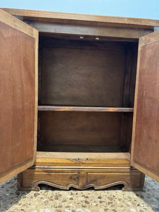 Mueble rústico tallado madera maciza